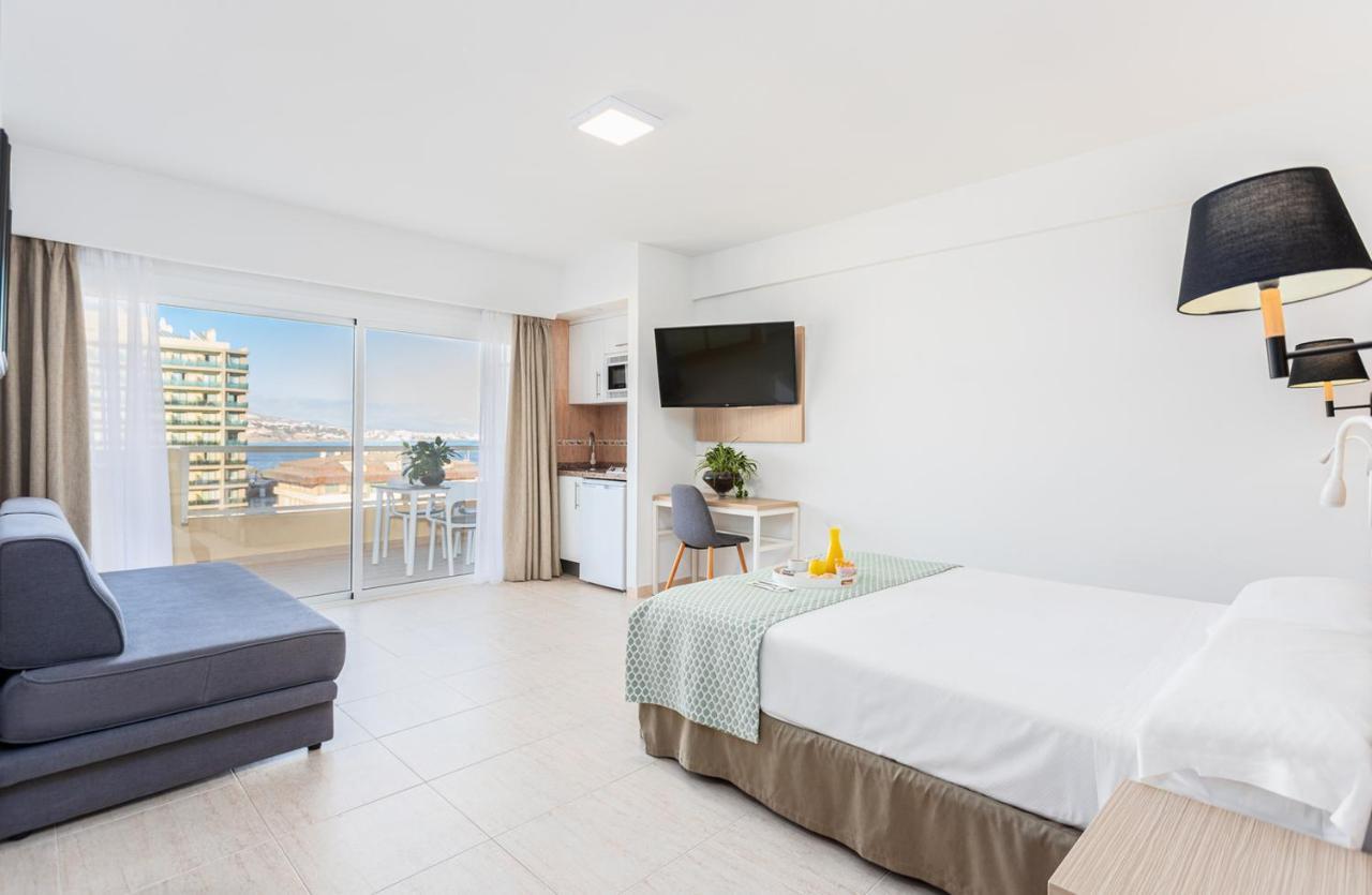 Hotel Apartamentos Pyr Fuengirola Exterior photo