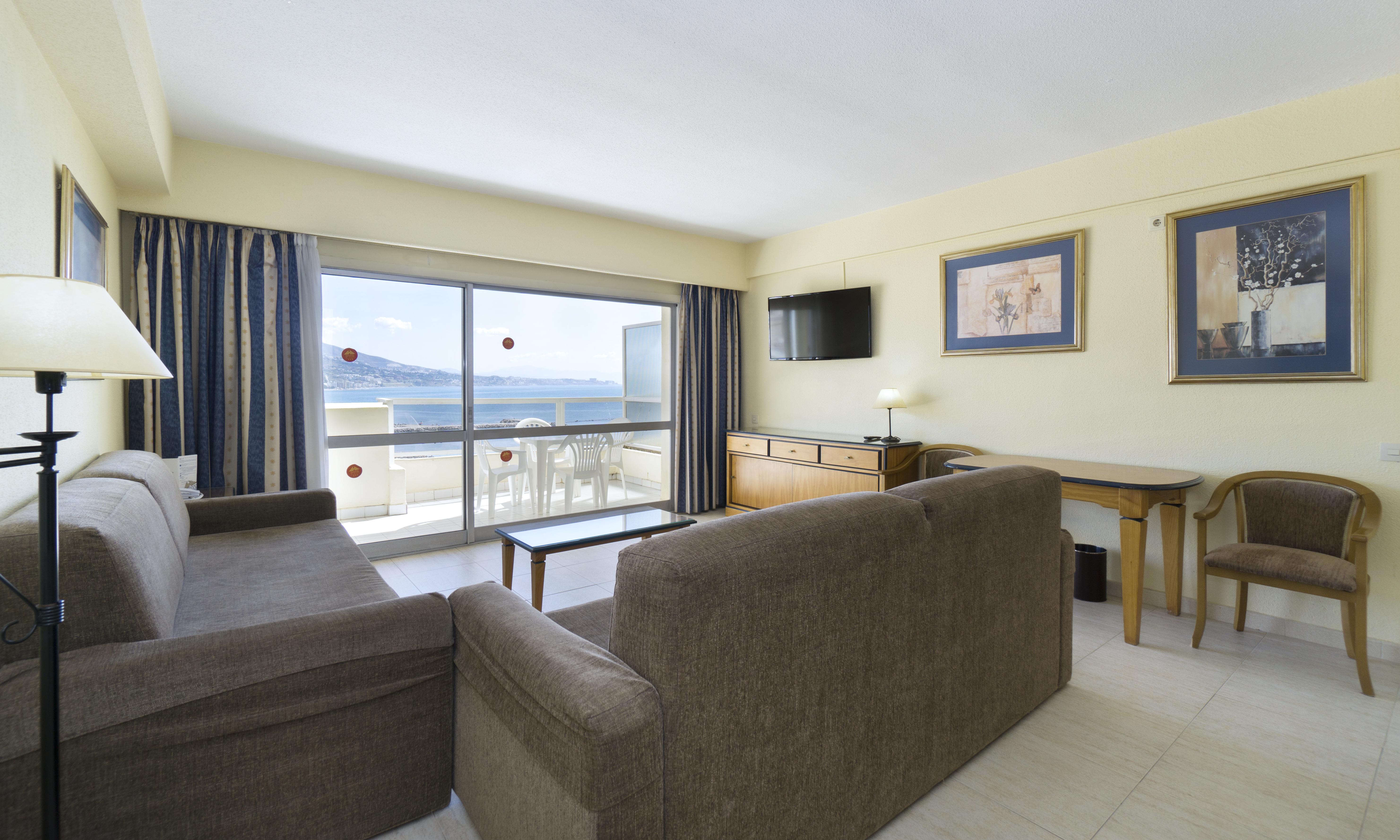 Hotel Apartamentos Pyr Fuengirola Exterior photo
