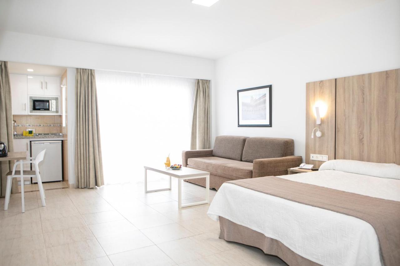 Hotel Apartamentos Pyr Fuengirola Exterior photo